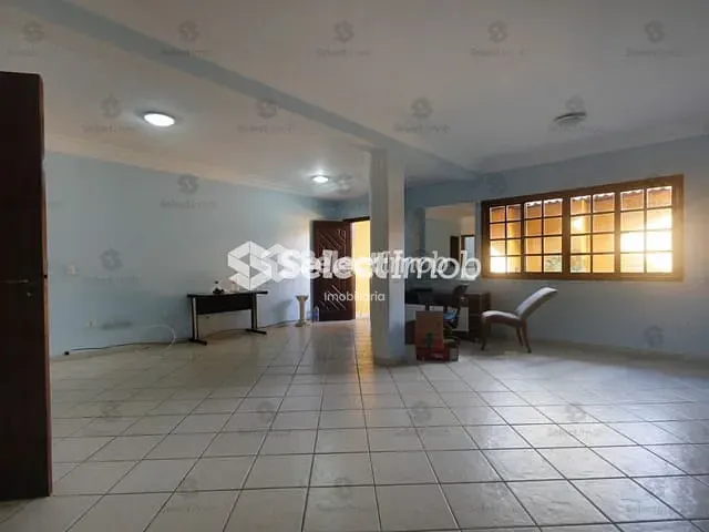 Sobrado com 307m² 3 quartos e 3 banheiros, à venda, no bairro Vila Nossa Senhora das Vitórias em Mauá