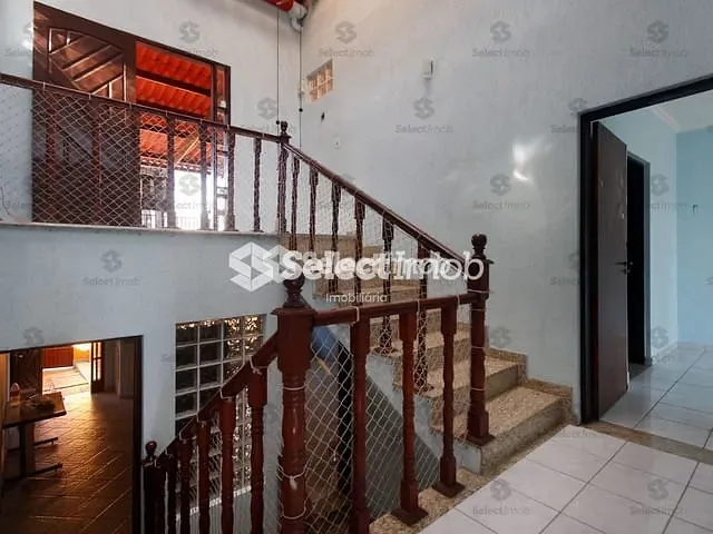 Sobrado com 307m² 3 quartos e 3 banheiros, à venda, no bairro Vila Nossa Senhora das Vitórias em Mauá