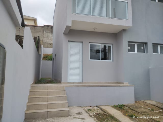 Sobrado com 150m² 2 quartos e 3 banheiros, à venda, no bairro Jardim Europa em Vargem Grande Paulista