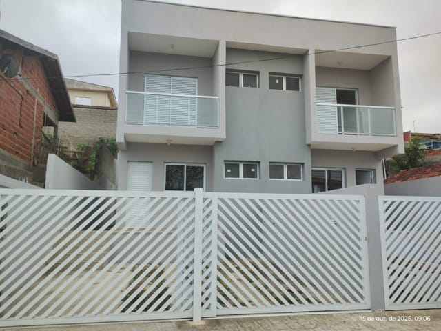 Sobrado com 150m² 2 quartos e 3 banheiros, à venda, no bairro Jardim Europa em Vargem Grande Paulista