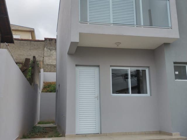 Sobrado com 150m² 2 quartos e 3 banheiros, à venda, no bairro Jardim Europa em Vargem Grande Paulista