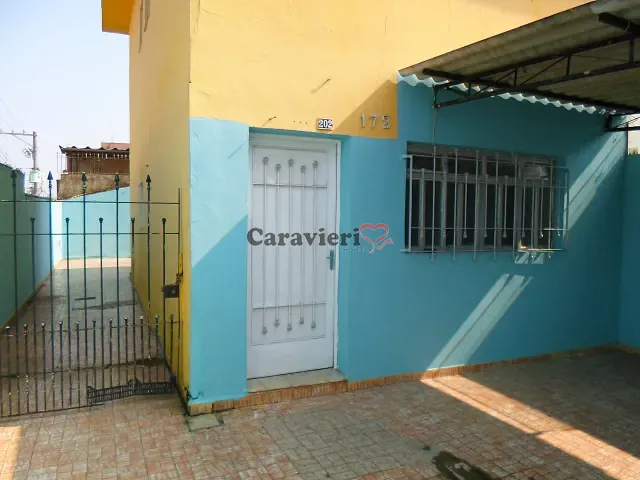 Sobrado 2 quartos e 1 banheiro, para alugar, no bairro Vila São Francisco (Zona Leste) em São Paulo