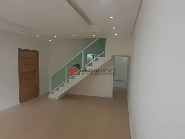 Sobrado com 250m² 3 quartos e 3 banheiros, à venda, no bairro Vila Monumento em São Paulo