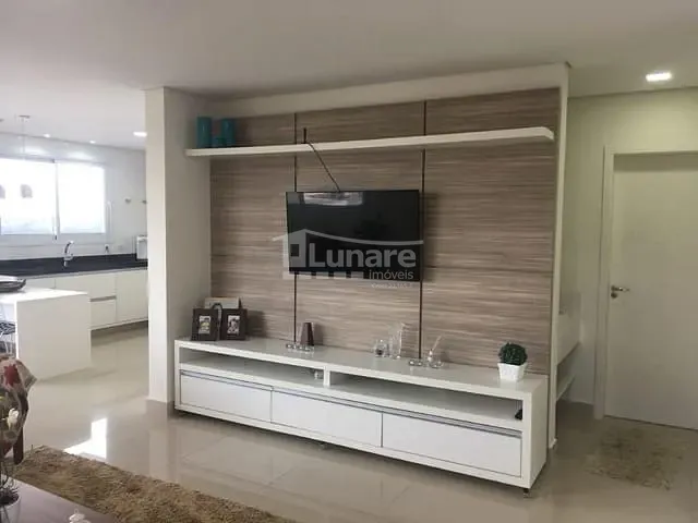 Sobrado com 297m² 3 quartos e 4 banheiros, à venda, no bairro Fazenda Rodeio em Mogi das Cruzes