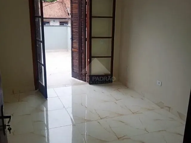 Sobrado com 203m² 3 quartos e 2 banheiros, à venda, no bairro Colônia em Ribeirão Pires