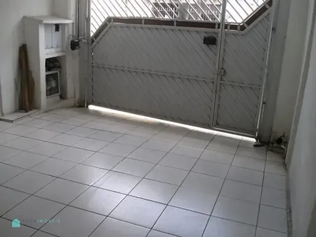 Sobrado à venda, no bairro Vila Carbone em São Paulo