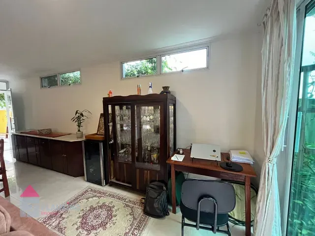 Sobrado com 480m² 5 quartos e 8 banheiros, à venda, no bairro Vila das Belezas em São Paulo