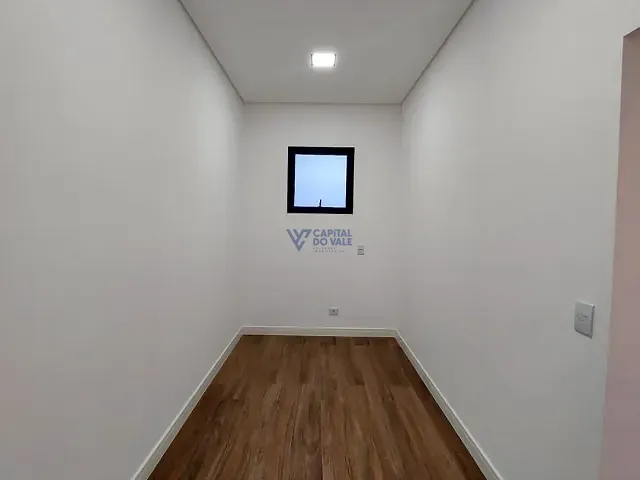 Sobrado com 250m² 3 quartos e 4 banheiros, à venda, no bairro Loteamento Fazenda Ronda em São José dos Campos