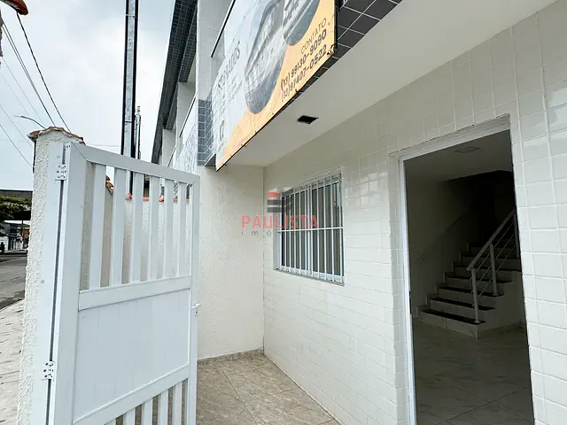 Sobrado com 61m² 2 quartos e 2 banheiros, à venda, no bairro Cidade Naútica em São Vicente