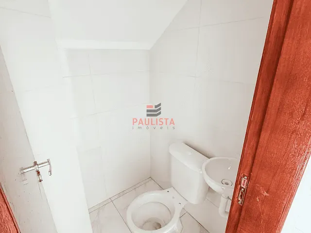 Sobrado com 61m² 2 quartos e 2 banheiros, à venda, no bairro Cidade Naútica em São Vicente