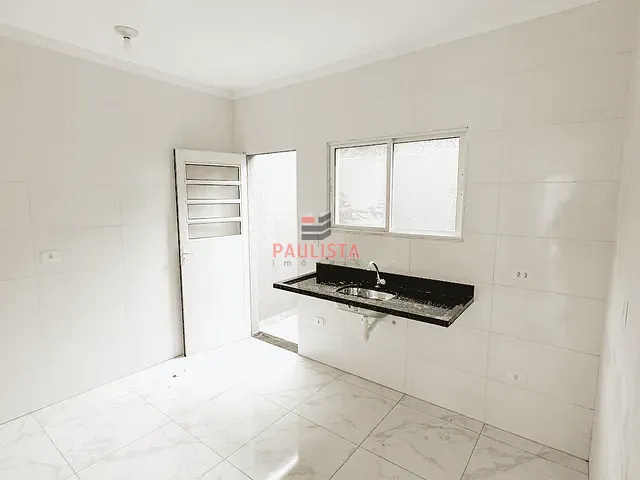 Sobrado com 61m² 2 quartos e 2 banheiros, à venda, no bairro Cidade Naútica em São Vicente