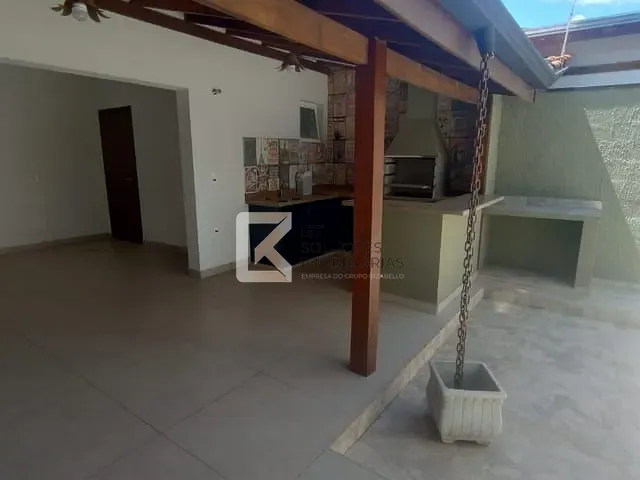 Casa com 150m² 3 quartos e 2 banheiros, à venda, no bairro Parque São Lourenço em Indaiatuba