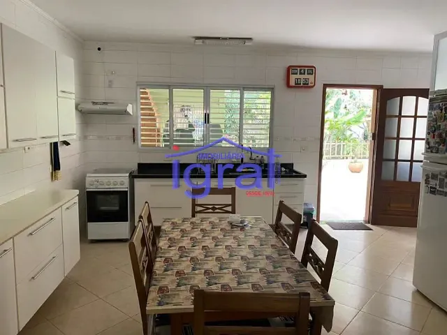 Sobrado com 287m² 2 quartos e 3 banheiros, à venda, no bairro Vila Parque Jabaquara em São Paulo