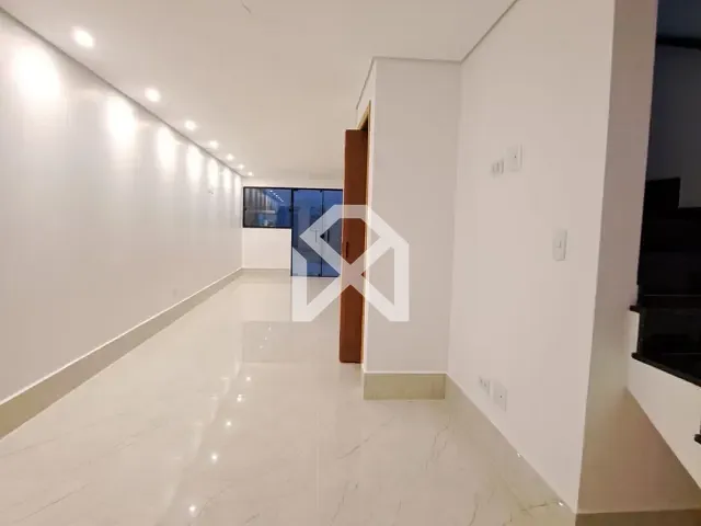 Sobrado com 120m² 3 quartos e 1 banheiro, à venda, no bairro Chácara Santo Antônio (Zona Leste) em São Paulo