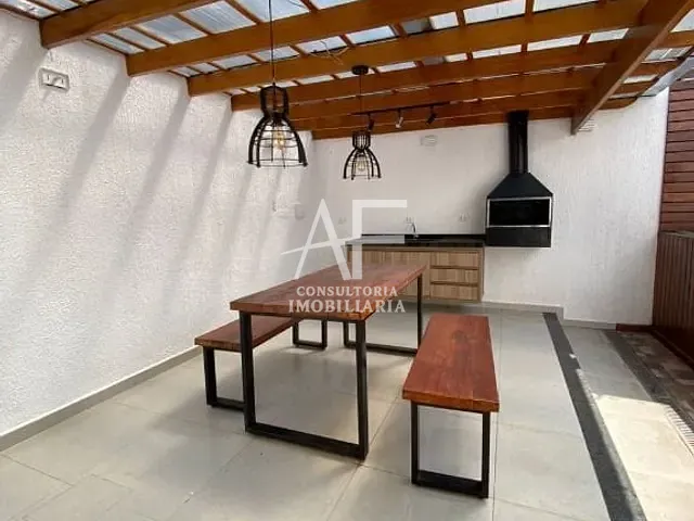 Sobrado com 140m² 2 quartos e 3 banheiros, à venda, no bairro Vila Areao em Taubaté