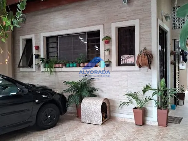 Sobrado com 150m² 3 quartos e 1 banheiro, à venda, no bairro Bosque dos Eucaliptos em São José dos Campos