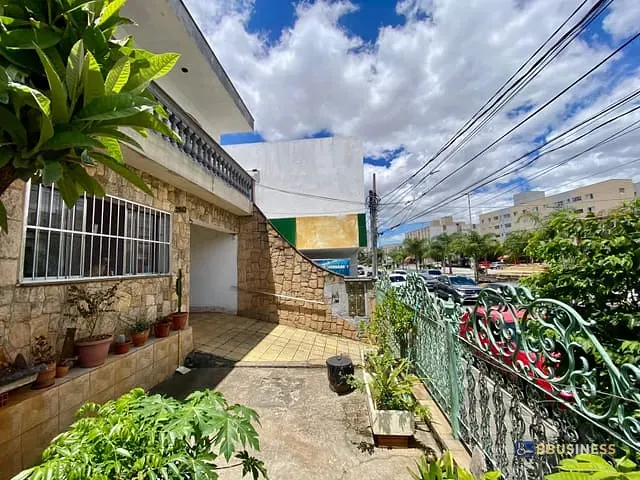 Sobrado com 300m² 3 quartos e 3 banheiros, à venda, no bairro Santa Paula em São Caetano do Sul