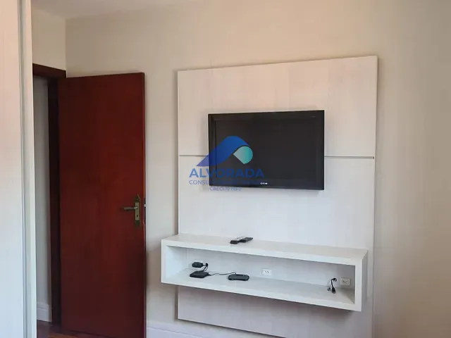Sobrado com 150m² 3 quartos e 3 banheiros, à venda, no bairro Vila Industrial em São José dos Campos