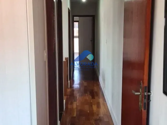 Sobrado com 150m² 3 quartos e 3 banheiros, à venda, no bairro Vila Industrial em São José dos Campos
