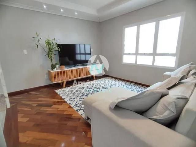 Sobrado com 231m² 3 quartos e 1 banheiro, à venda, no bairro Santo Antônio em São Caetano do Sul