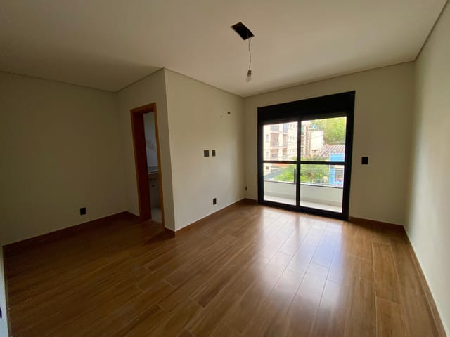 Sobrado com 205m² 3 quartos e 4 banheiros, à venda, no bairro Cerâmica em São Caetano do Sul
