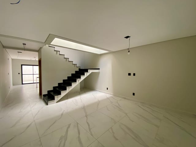 Sobrado com 205m² 3 quartos e 4 banheiros, à venda, no bairro Cerâmica em São Caetano do Sul