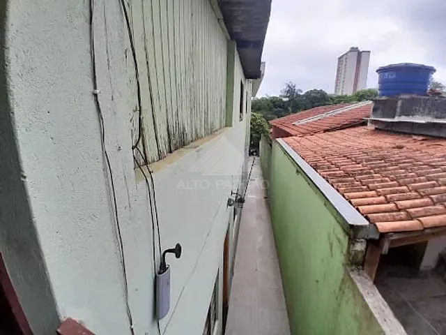 Sobrado com 150m² 5 quartos e 4 banheiros, à venda, no bairro Vila Nossa Senhora das Vitórias em Mauá