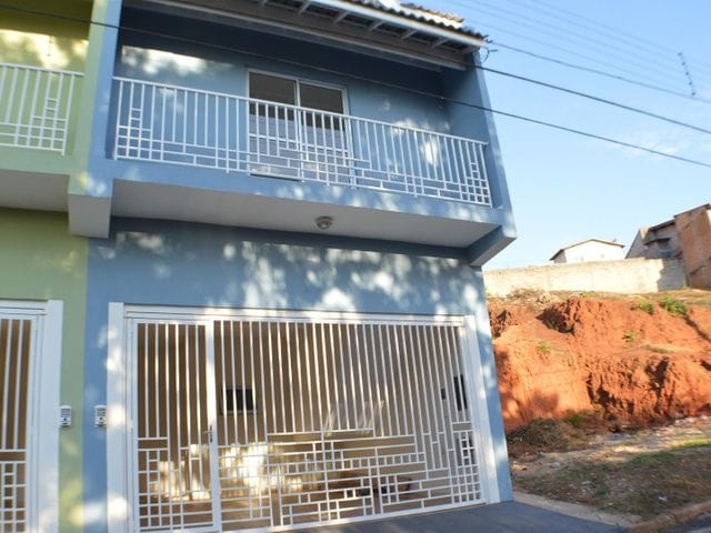 Sobrado com 140m² 2 quartos e 2 banheiros, à venda, no bairro Vila Aparecida em Bragança Paulista