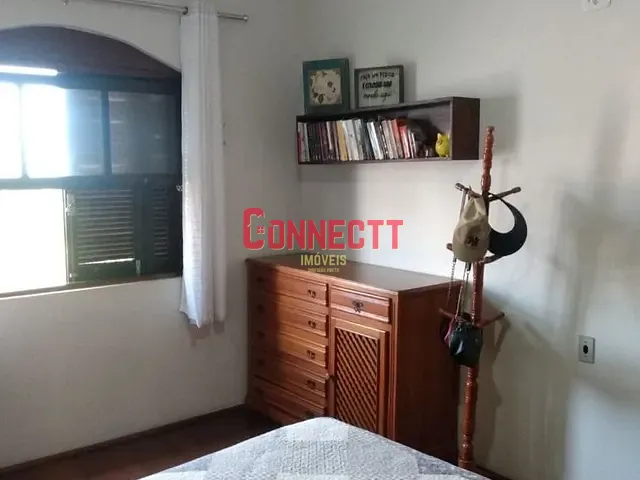 Sobrado com 200m² 3 quartos e 2 banheiros, à venda, no bairro Adelino Simioni em Ribeirão Preto