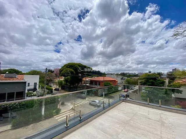 Sobrado com 500m² 4 quartos e 5 banheiros, à venda, no bairro Parque Ibirapuera em São Paulo