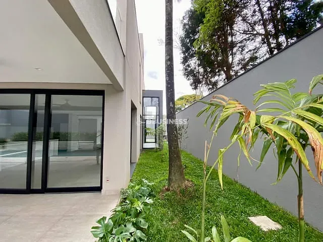 Sobrado com 500m² 4 quartos e 5 banheiros, à venda, no bairro Parque Ibirapuera em São Paulo