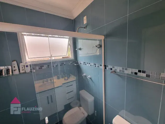 Sobrado com 1800m² 7 quartos e 7 banheiros, à venda, no bairro Loteamento Chacaras Embu-Guacu em Embu-Guaçu