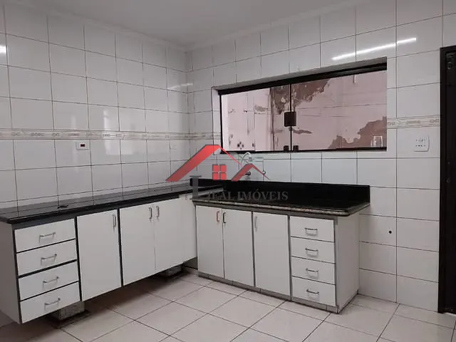 Sobrado com 113m² 3 quartos e 2 banheiros, à venda, no bairro Vila Camilópolis em Santo André