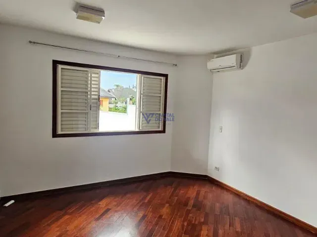 Sobrado com 450m² 4 quartos e 5 banheiros, à venda, no bairro Condomínio Esplanada do Sol em São José dos Campos