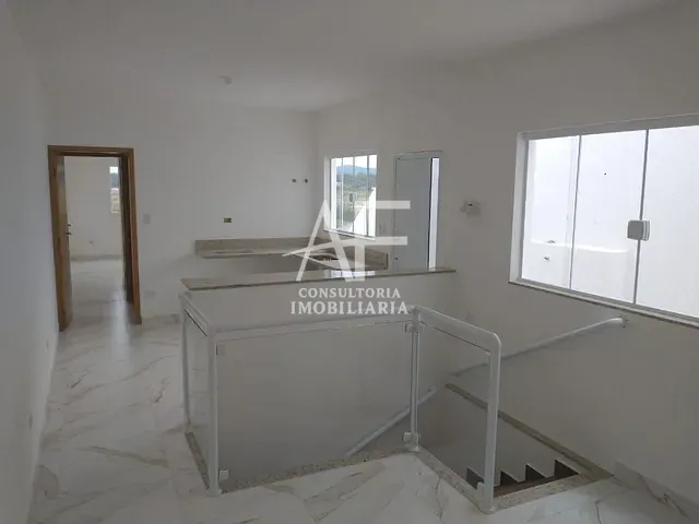 Sobrado com 120m² 3 quartos e 2 banheiros, à venda, no bairro Jardim Continental II em Taubaté