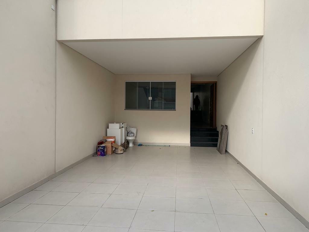 Sobrado à venda 3 Quartos, 3 Suites, 4 Vagas, Campestre, Santo André - SP