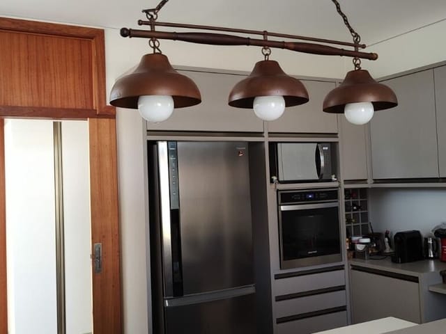 Sobrado com 360m² 4 quartos e 5 banheiros, à venda, no bairro Vargem Grande em Florianópolis