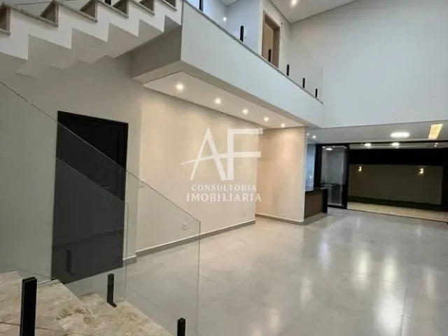 Sobrado com 300m², à venda, no bairro Itapecerica em Taubaté