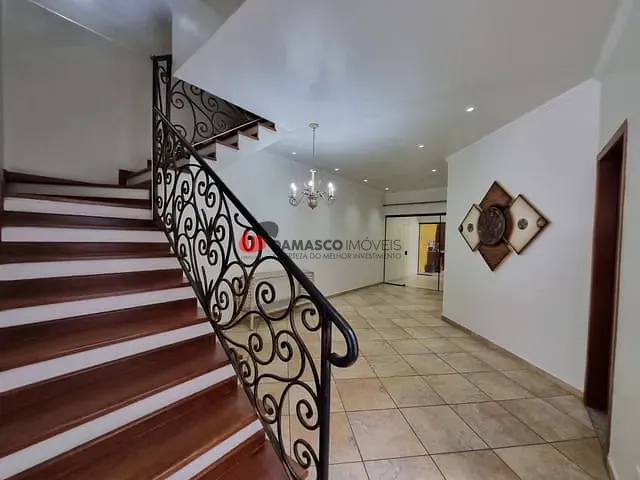 Sobrado com 210m², à venda, no bairro Olímpico em São Caetano do Sul