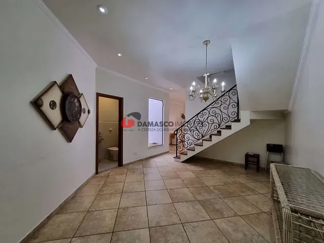 Sobrado com 210m², à venda, no bairro Olímpico em São Caetano do Sul