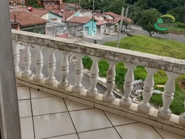 Sobrado com 293m² 3 quartos e 2 banheiros, à venda, no bairro Conjunto Residencial Parque São Bento em Campinas