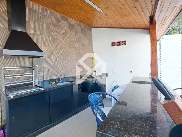 Sobrado com 306m² 3 quartos e 4 banheiros, à venda, no bairro Itapetinga em Atibaia