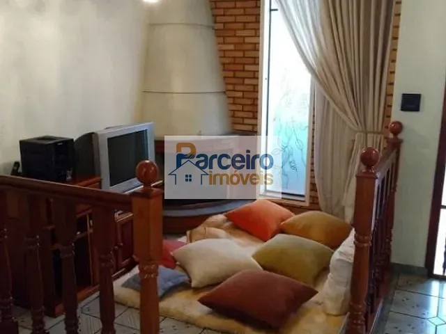 Casa 3 quartos e 5 banheiros, à venda, no bairro Vila Matilde em São Paulo