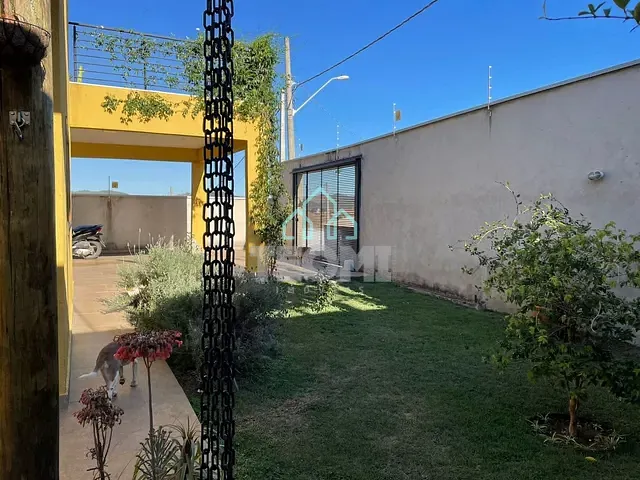 Sobrado com 900m² 3 quartos e 2 banheiros, à venda, no bairro Barreiro em Taubaté