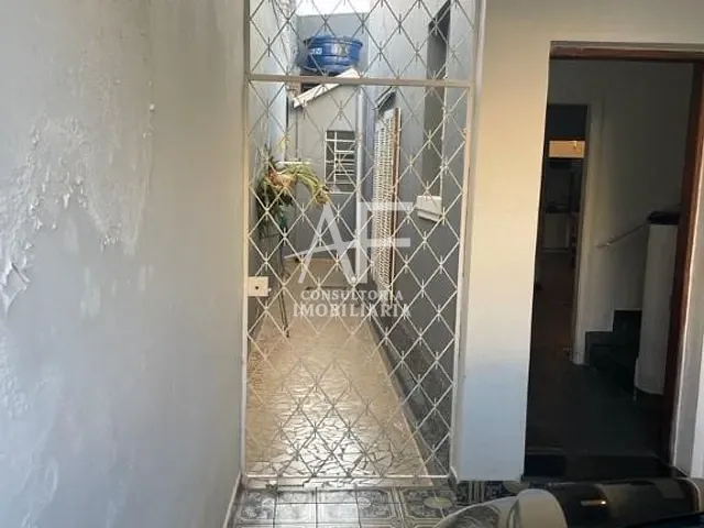 Sobrado com 161m² 3 quartos e 2 banheiros, à venda, no bairro Centro em Taubaté