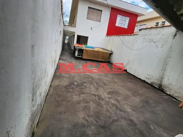 Sobrado com 165m² 6 quartos e 2 banheiros, à venda, no bairro Vila Araguaia em São Paulo