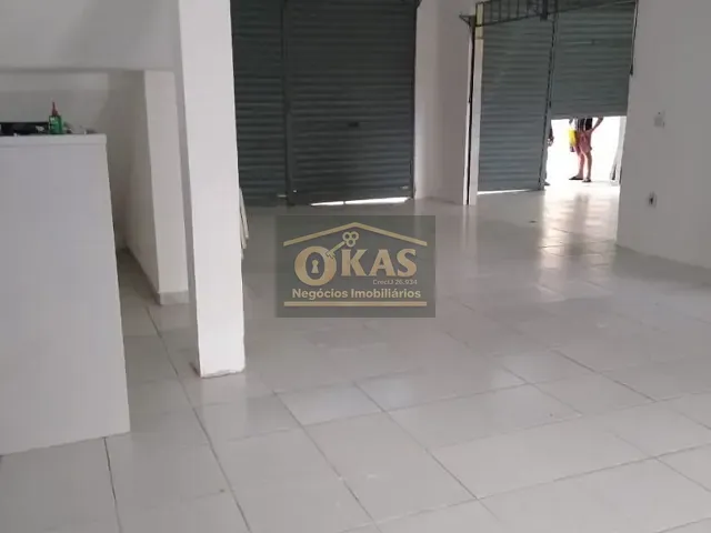 Sobrado com 250m² 4 quartos e 1 banheiro, à venda, no bairro Jardim Vitória em Suzano