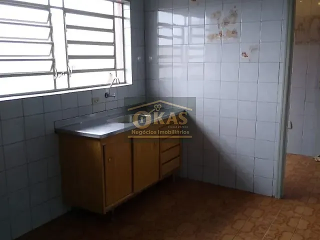 Sobrado com 250m² 4 quartos e 1 banheiro, à venda, no bairro Jardim Vitória em Suzano