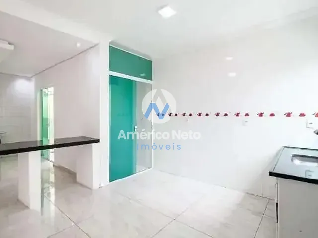 Sobrado 2 quartos e 2 banheiros, para alugar, no bairro Campestre em Santo André