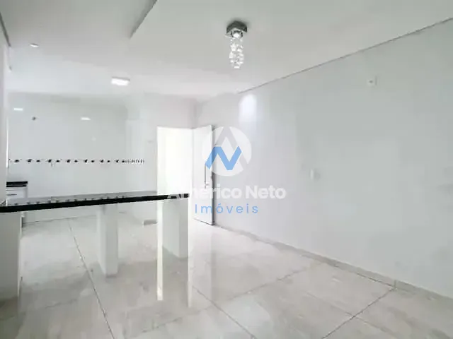 Sobrado 2 quartos e 2 banheiros, para alugar, no bairro Campestre em Santo André